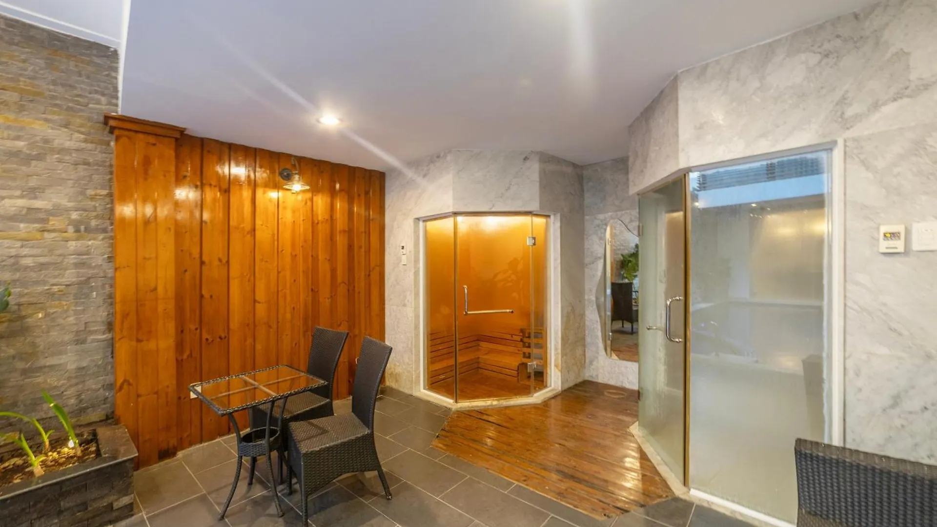 Hese Boutique Hotel & Apartment Vũng Tàu 4*,  Vietnam